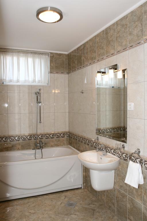 Apartmani Marbis Koprivnica Værelse billede